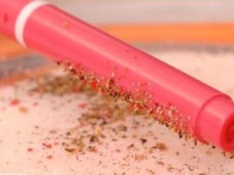Mezclar y separar sal y pimienta: experimento para niños